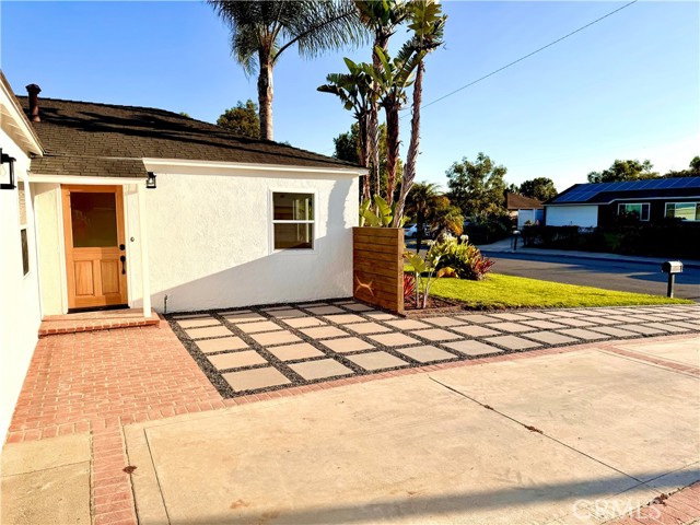 MLS #OC25160670 image #3