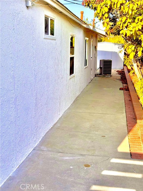 MLS #OC25160670 image #34