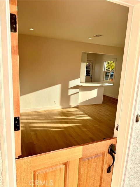 MLS #OC25160670 image #5