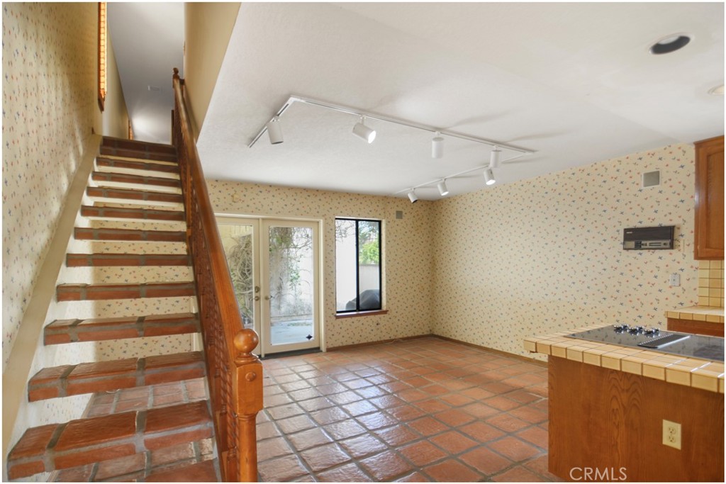 MLS #OC25160791 image #10