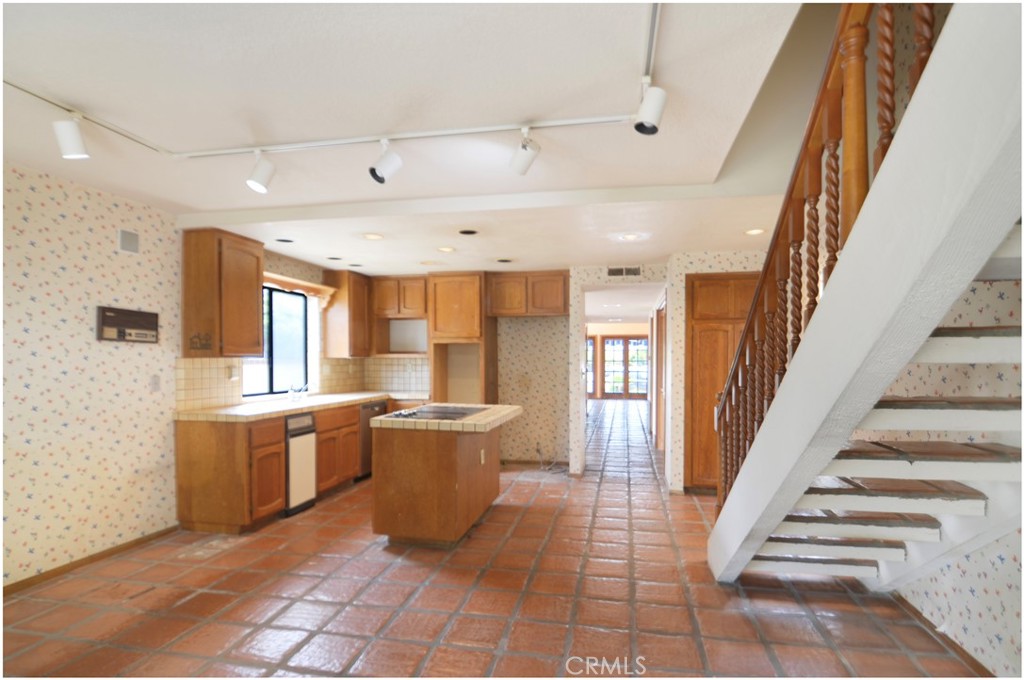 MLS #OC25160791 image #13