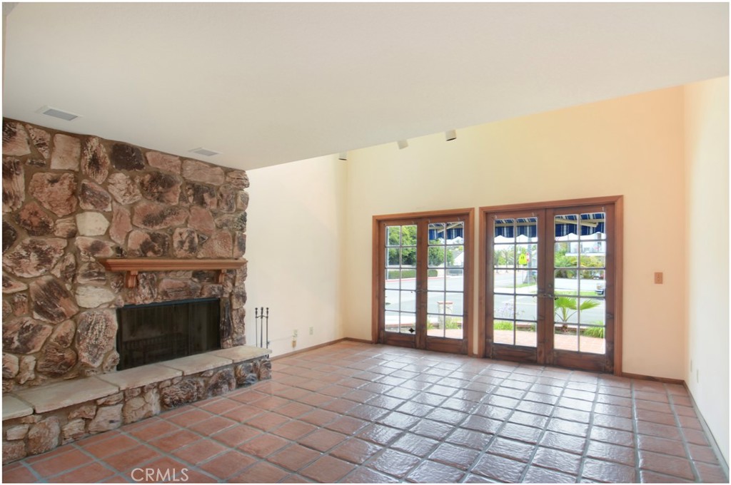 MLS #OC25160791 image #6