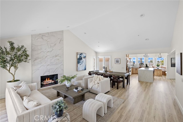 MLS #OC25160808 image #3