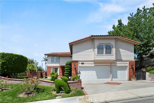 MLS #OC25160995 image #0