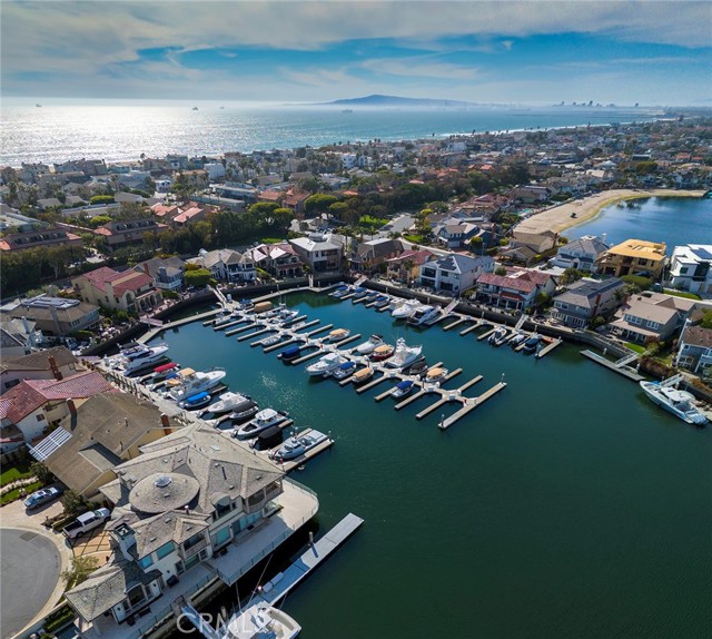 MLS #OC25161108 image #32