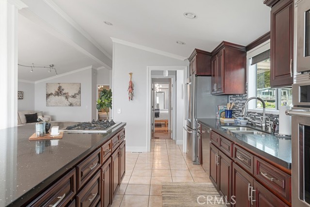 MLS #OC25161481 image #11