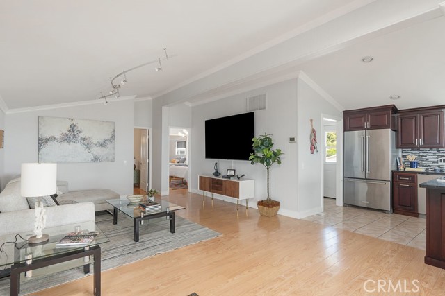 MLS #OC25161481 image #18