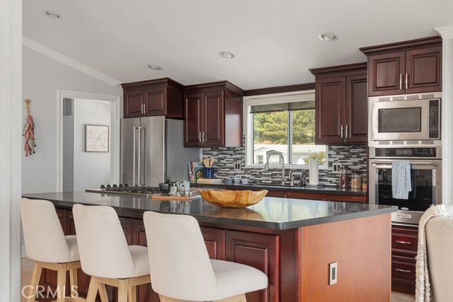 MLS #OC25161481 image #9