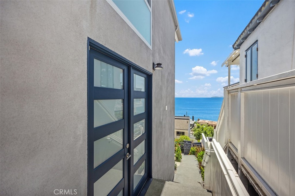 MLS #OC25161956 image #1