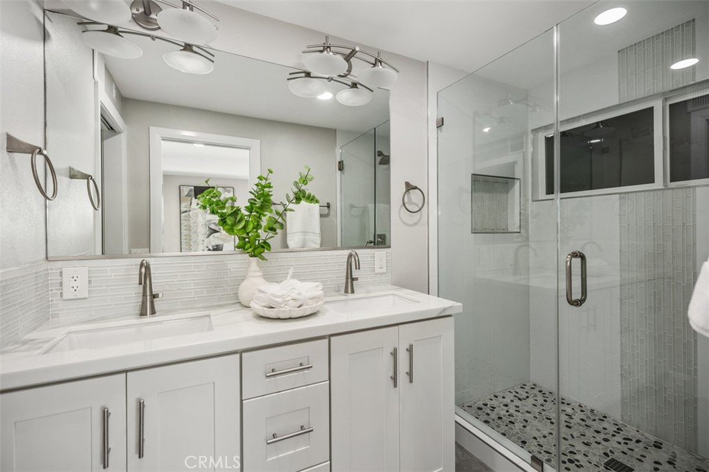 MLS #OC25161956 image #38