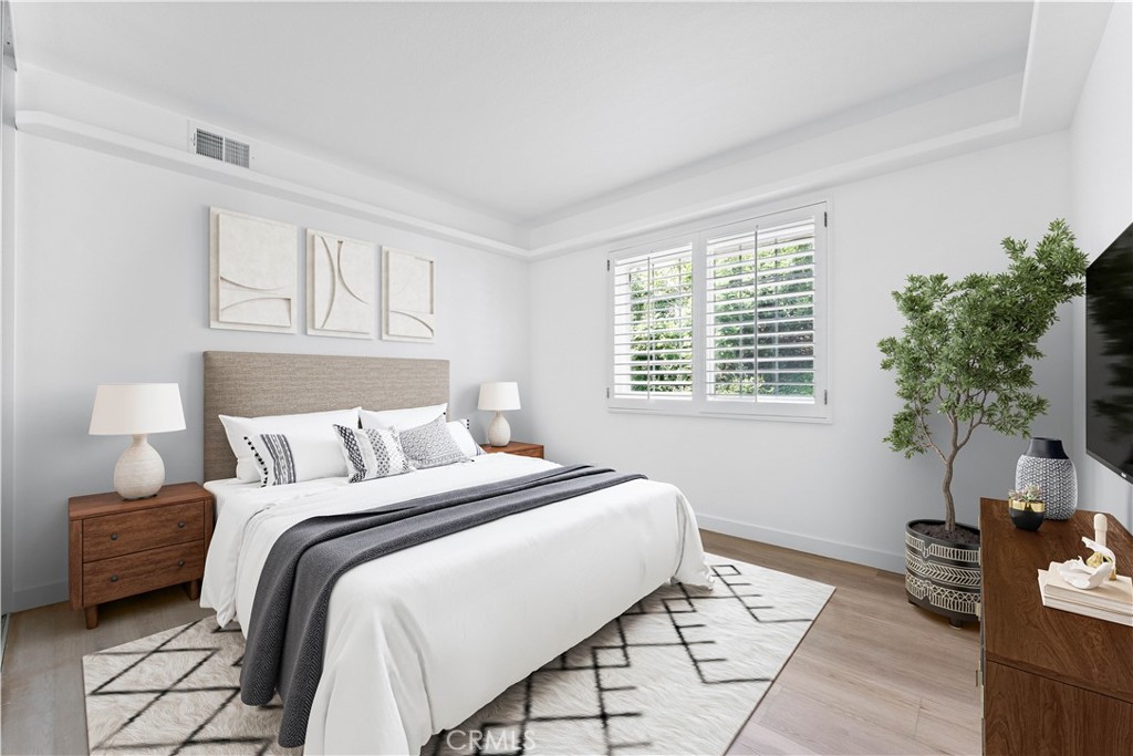 MLS #OC25162530 image #9