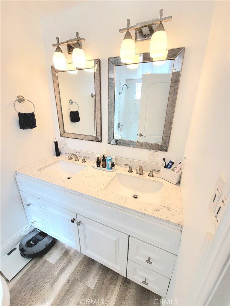 MLS #OC25162877 image #13