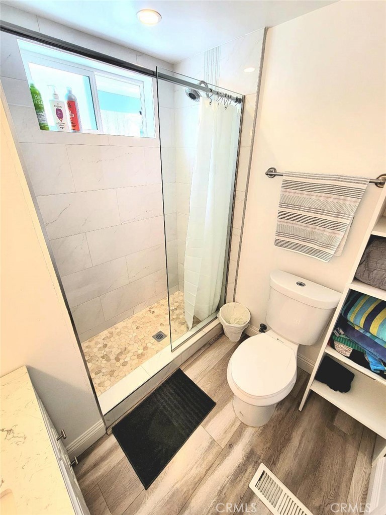 MLS #OC25162877 image #17