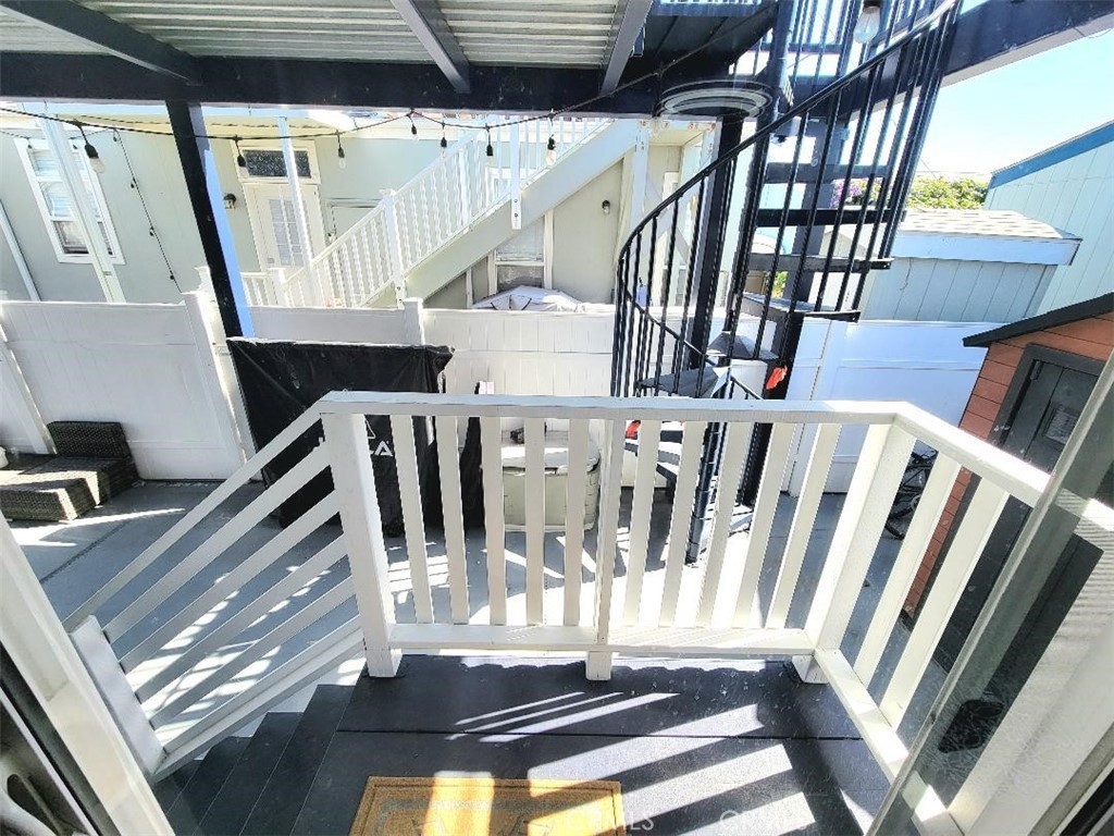 MLS #OC25162877 image #19