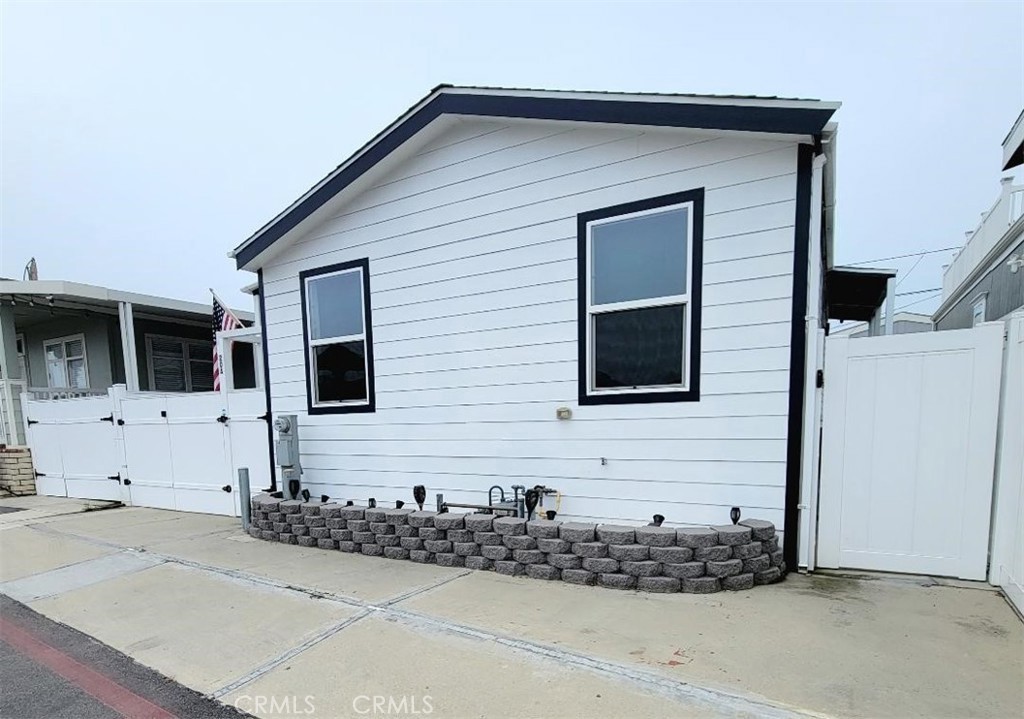 MLS #OC25162877 image #3