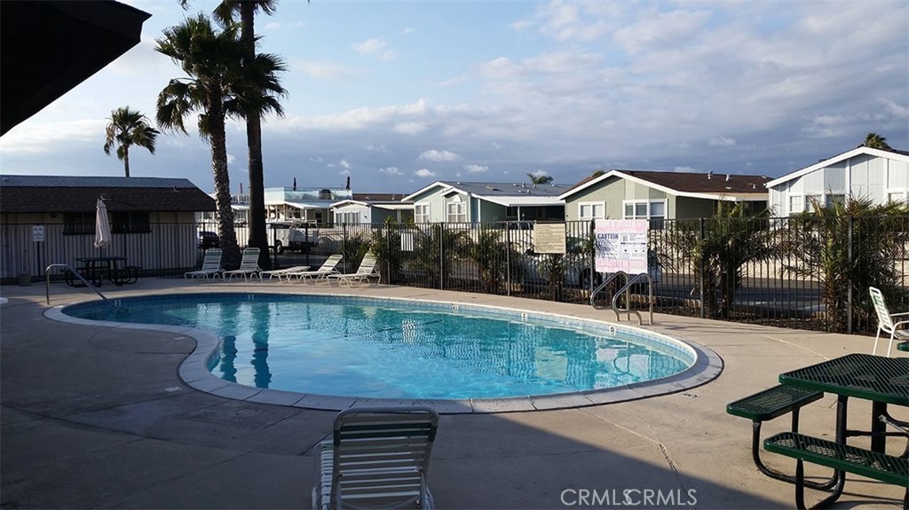 MLS #OC25162877 image #38