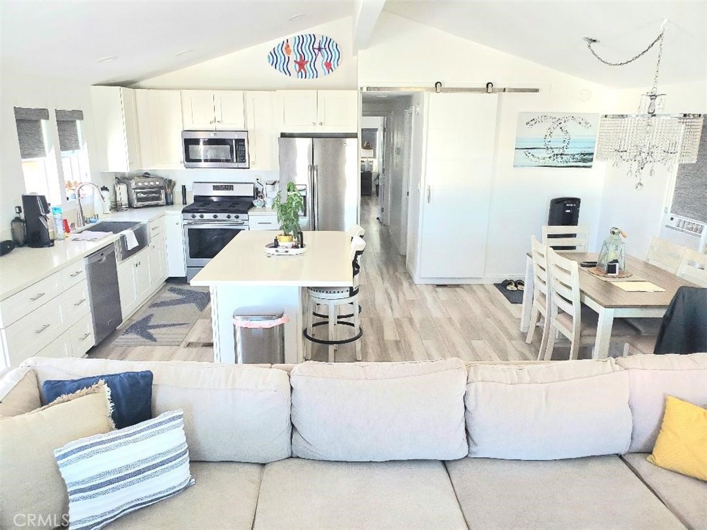 MLS #OC25162877 image #6