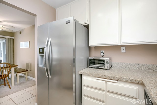 MLS #OC25162901 image #9