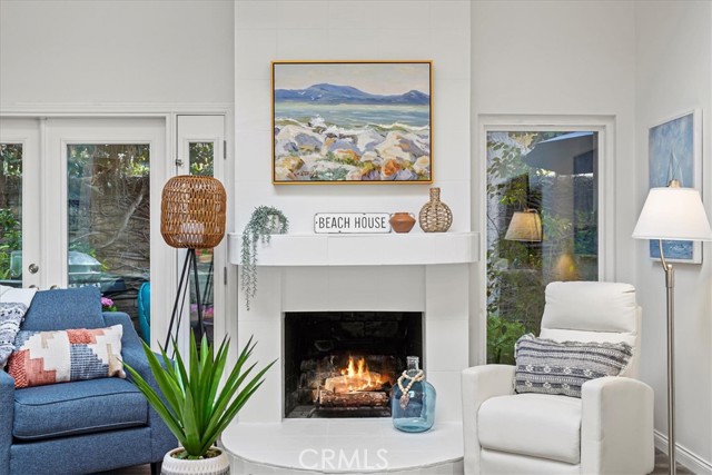 MLS #OC25163062 img 0