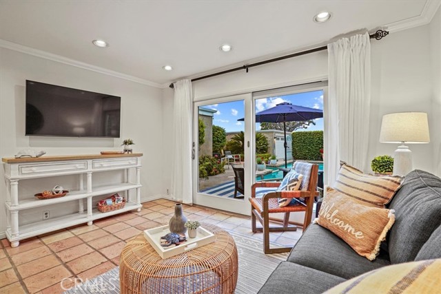 MLS #OC25163062 img 14