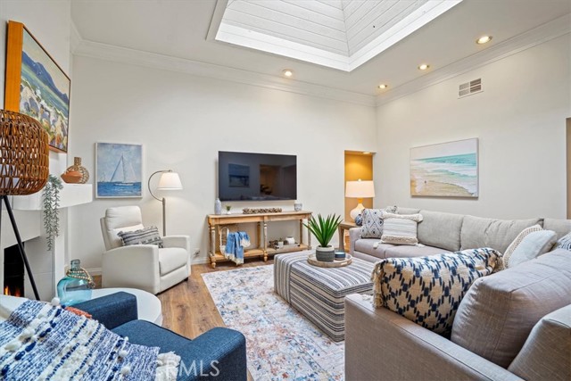 MLS #OC25163062 img 17