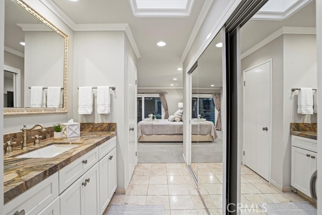 MLS #OC25163062 img 33