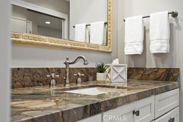 MLS #OC25163062 img 34