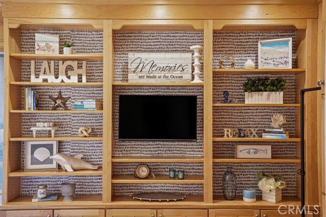 MLS #OC25163062 img 36