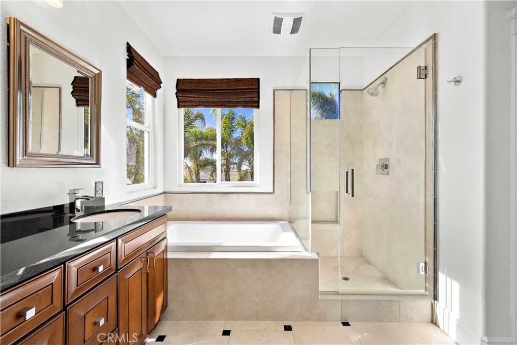 MLS #OC25163080 image #37