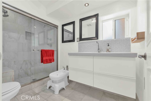 MLS #OC25163399 image #25