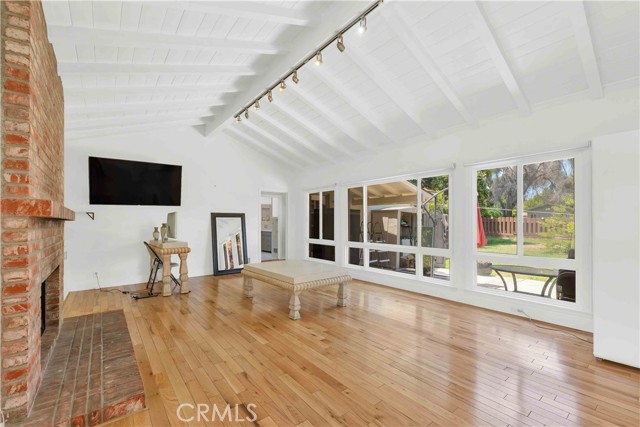 MLS #OC25163399 image #4