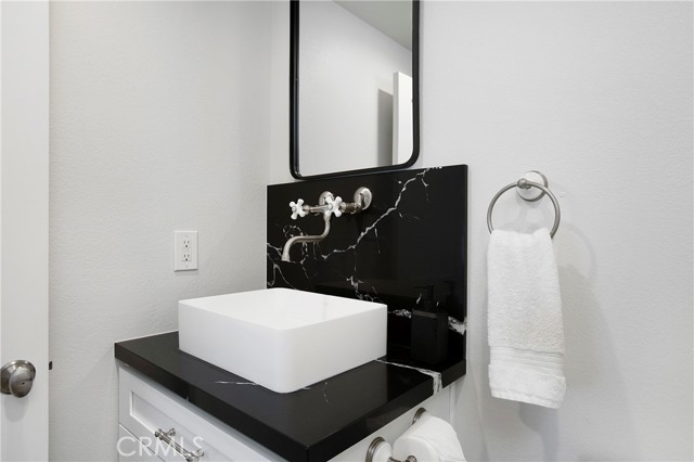 MLS #OC25163421 image #25