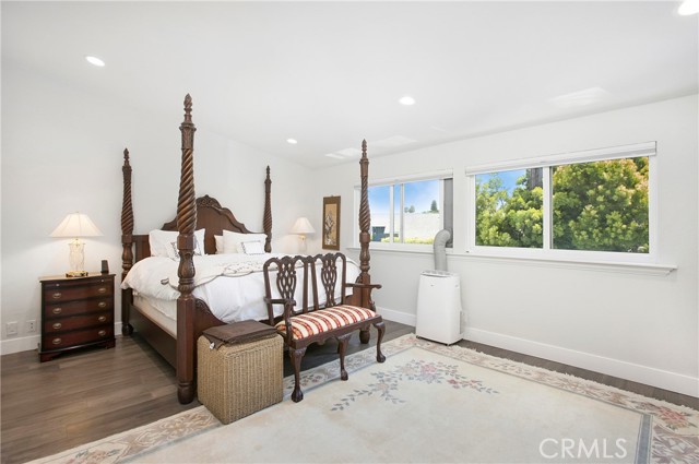 MLS #OC25163421 image #32