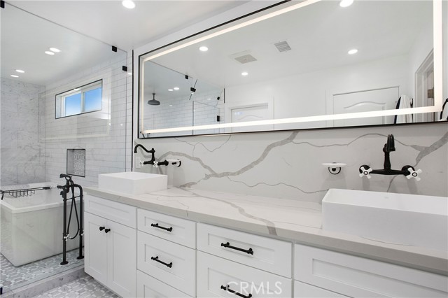 MLS #OC25163421 image #35