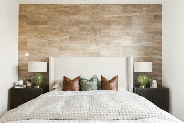 MLS #OC25163492 image #19