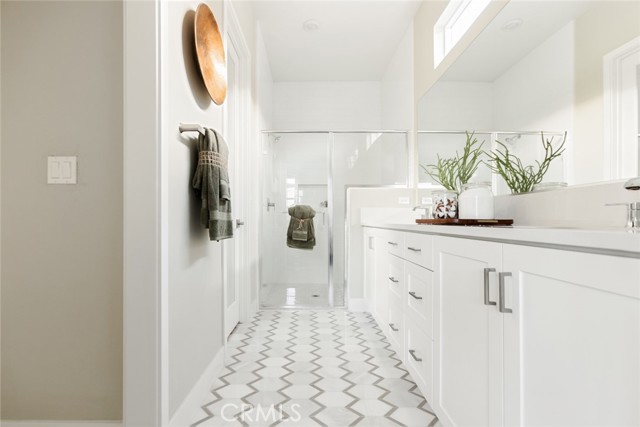 MLS #OC25163492 image #24