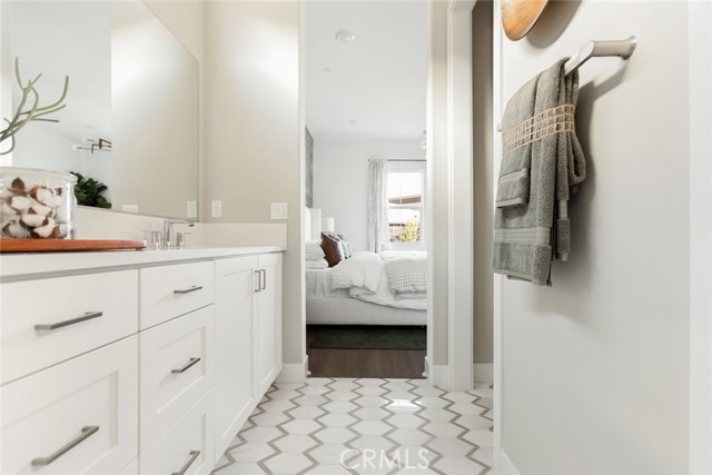 MLS #OC25163492 image #26