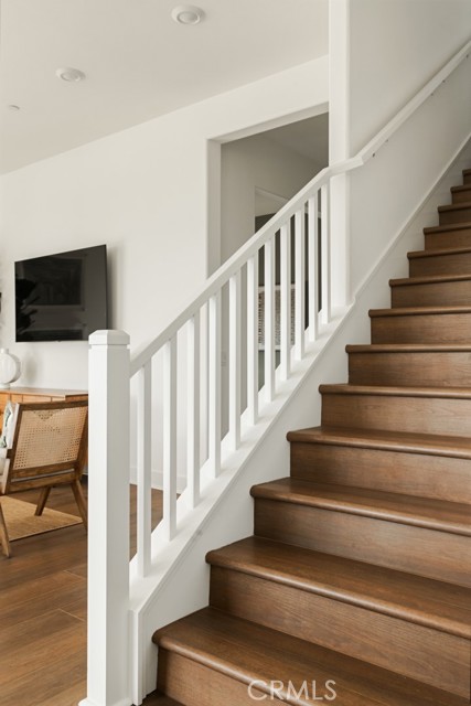 MLS #OC25163492 image #38