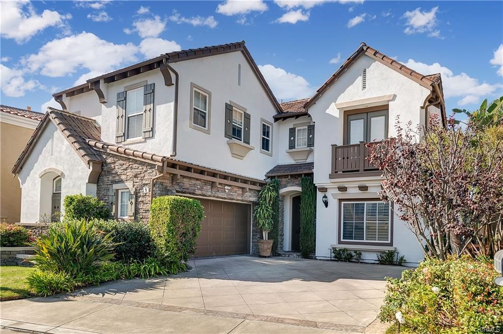 MLS #OC25163695 image #0