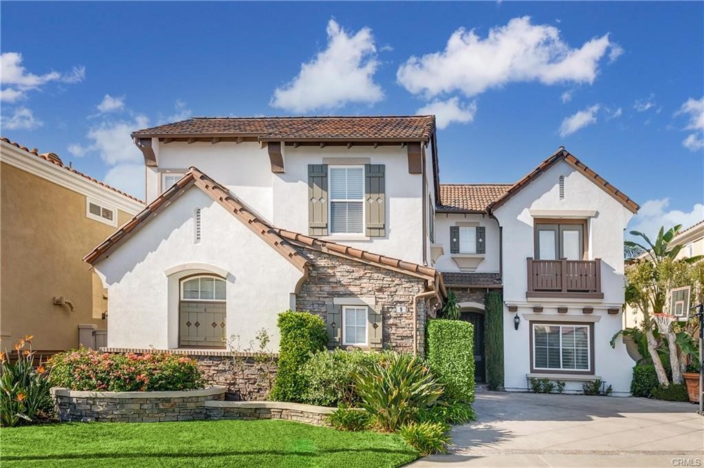 MLS #OC25163695 image #1