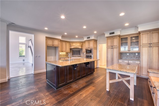 MLS #OC25163695 image #9