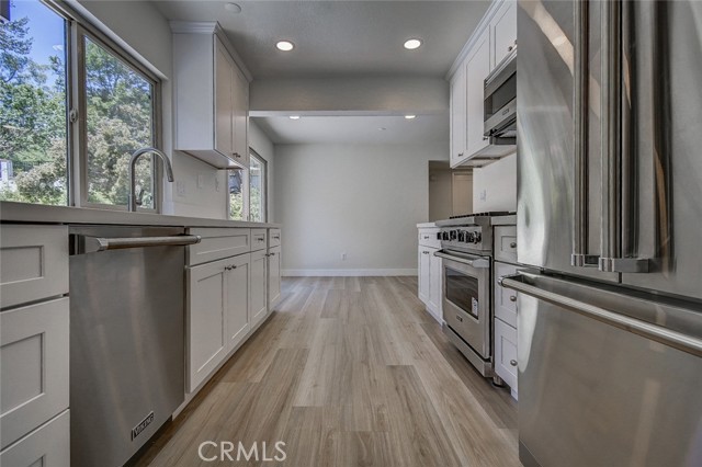 MLS #OC25163831 image #11