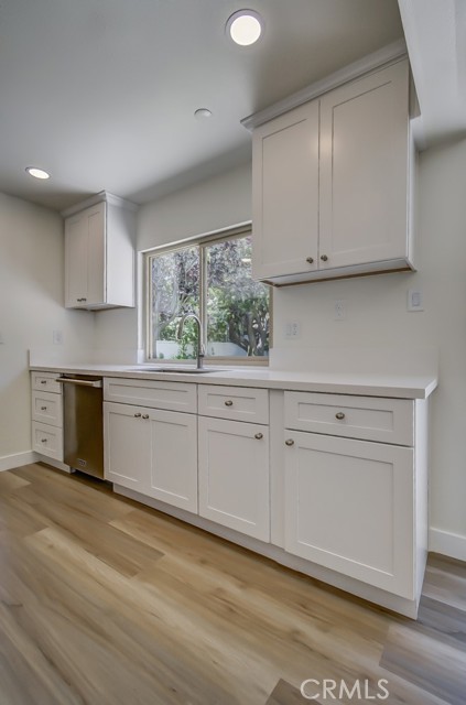 MLS #OC25163831 image #16