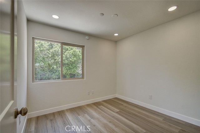 MLS #OC25163831 image #30