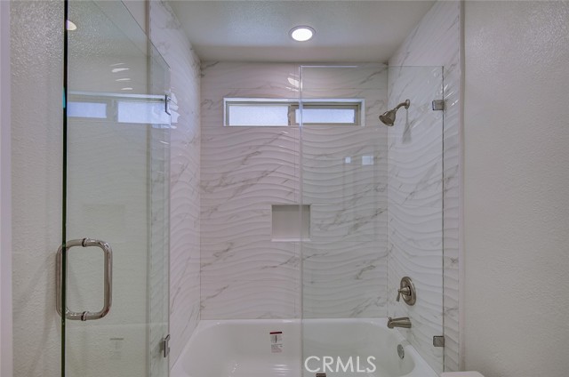 MLS #OC25163831 image #36