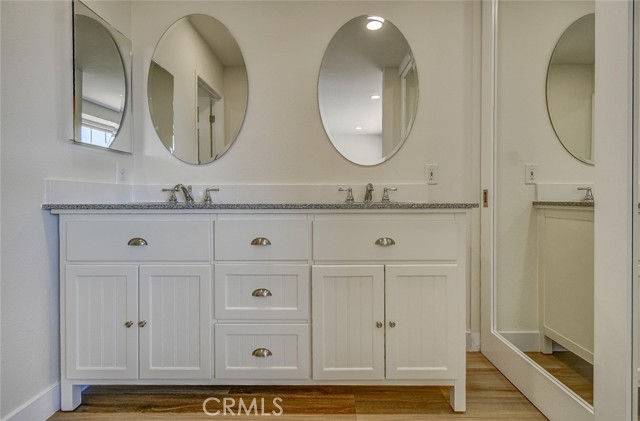 MLS #OC25163831 image #54