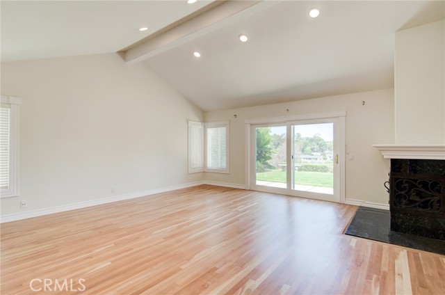 MLS #OC25163926 img 15