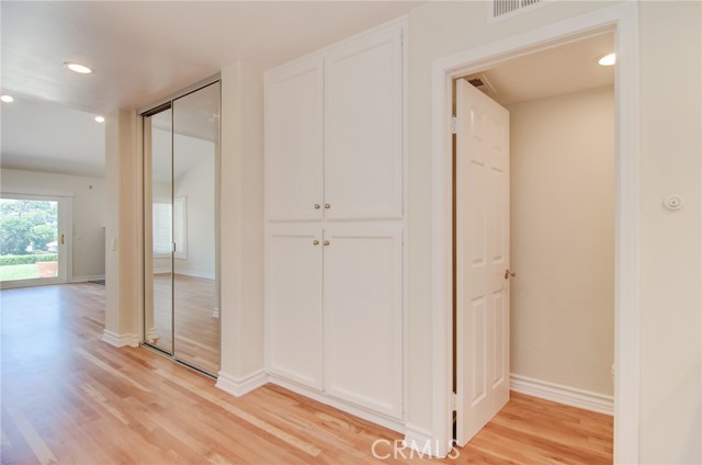 MLS #OC25163926 img 22