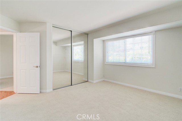 MLS #OC25163926 img 31