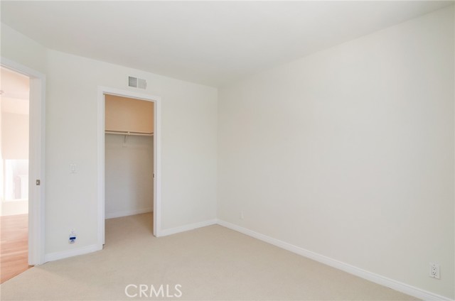 MLS #OC25163926 img 32